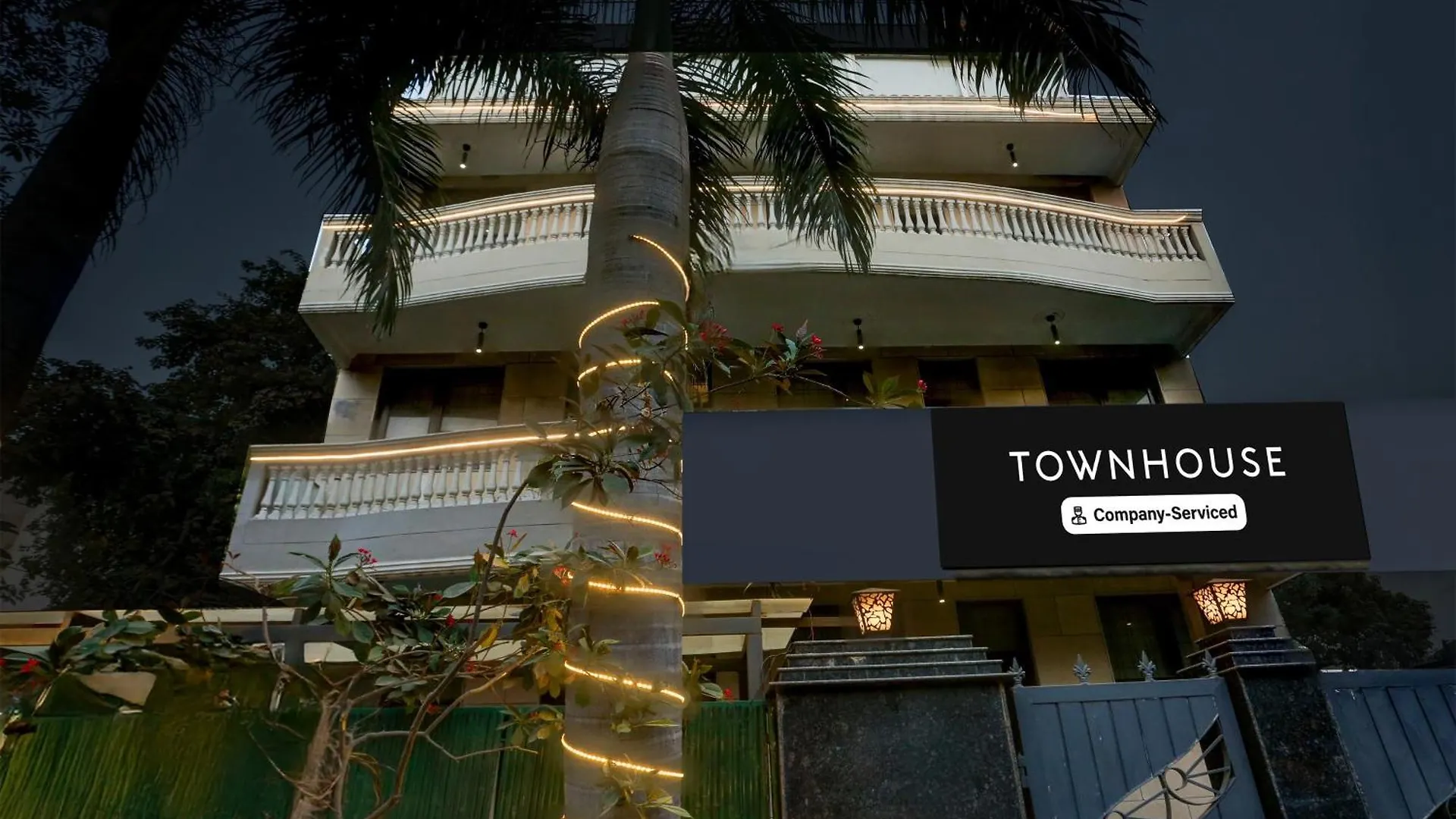 Super Townhouse Sushant Lok Phase 1 Formerly Hotel Neven Gurgáon 3*,  Indie